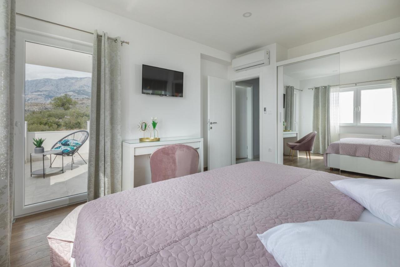 Luxury Holiday Home Dioniz Podgora Exteriör bild