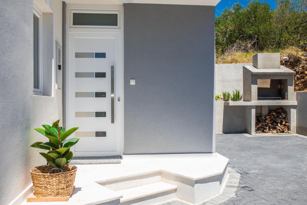 Luxury Holiday Home Dioniz Podgora Exteriör bild